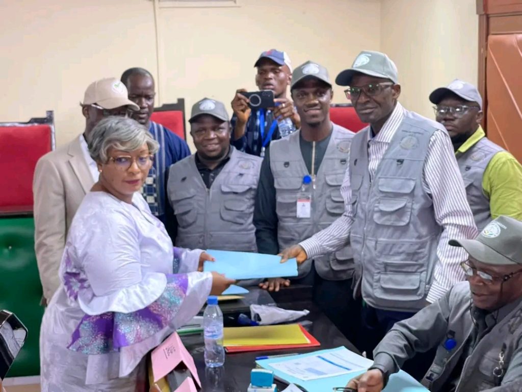 Élections législatives : la DGE transmet officiellement les résultats provisoires à la Cour suprême