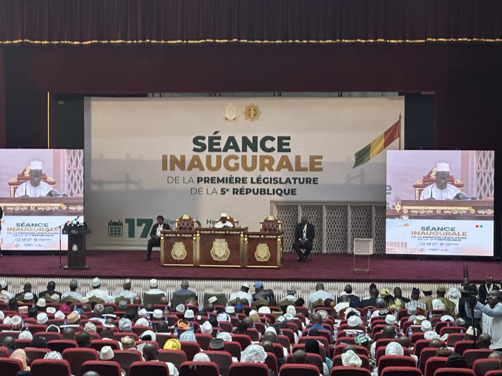 Assemblée nationale : les nouveaux députés affichent leurs ambitions à la session de la première législature de la Ve République.