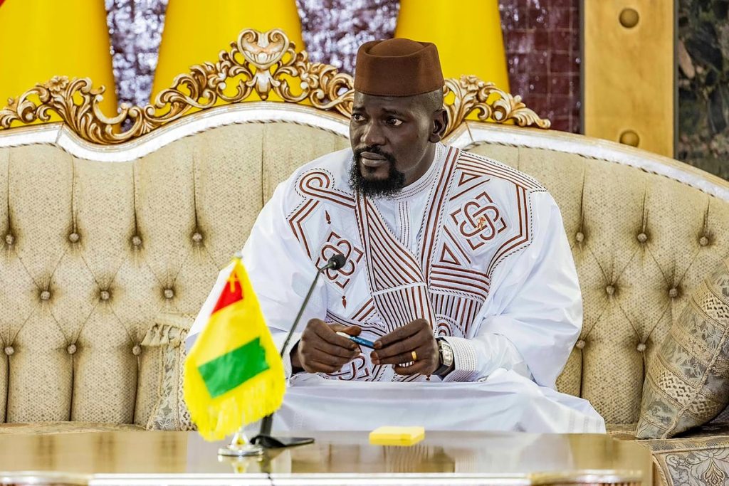 Remaniement gouvernemental : Mamadi Doumbouya maintient Bah Oury à la Primature et renouvelle partiellement son équipe