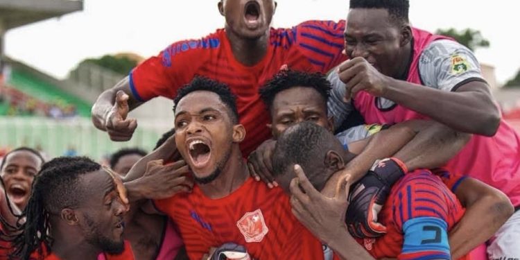Ligue des champions CAF : le Horoya AC renverse la JS Saoura et se qualifie